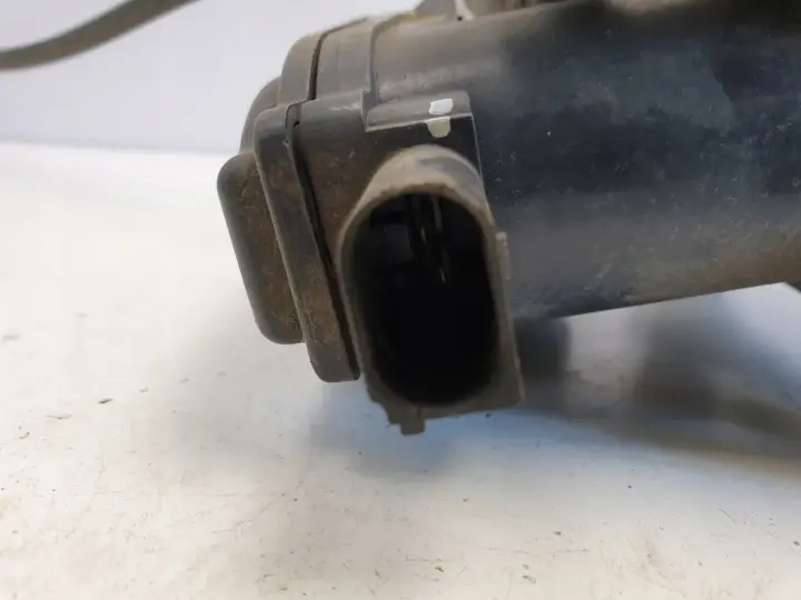 Santa Fe IV 2.2 CRDI LEWY TYLNY ZACISH HAMULCOWY