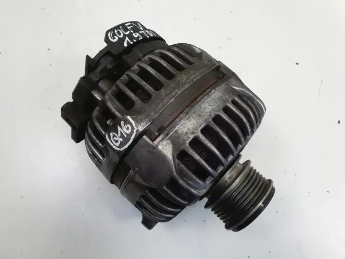 Audi A3 8P VW Golf V 1.9 TDI ALTERNATOR bosch 038903024F 120A