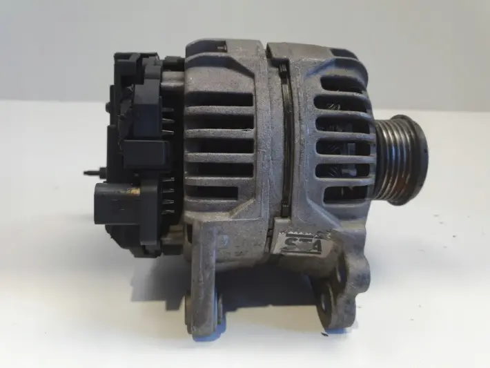 Audi A3 8L Golf IV 1.9 TDI ALTERNATOR BOSCH