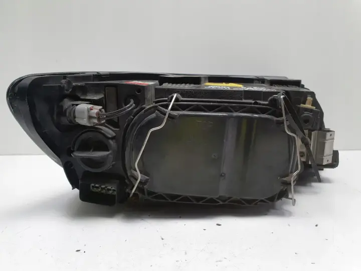 Volvo S40 V50 XENON PRZEDNIA LAMPA LEWA lewy przód EUROPA 31213181