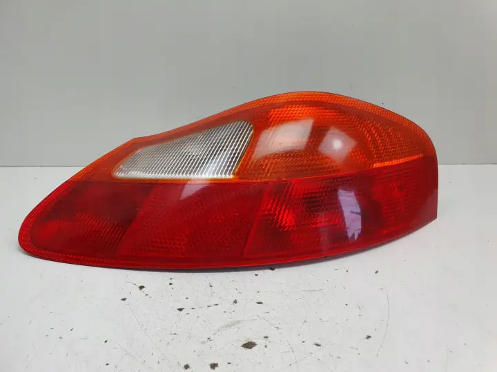 Porsche Boxster 986 TYLNA LAMPA PRAWA prawy tył 986631404