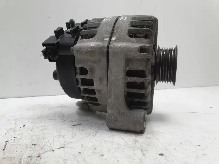 BMW E87 2.0 D ALTERNATOR valeo 7802261 180A