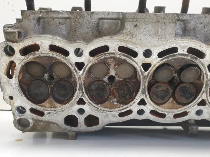 Lexus IS 200 IS200 2.0 B VVTi GŁOWICA CYLINDRÓW