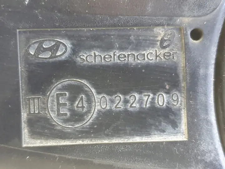 Hyundai H-1 II 07-23r LUSTERKO LEWE KIEROWCY europa 3 pin
