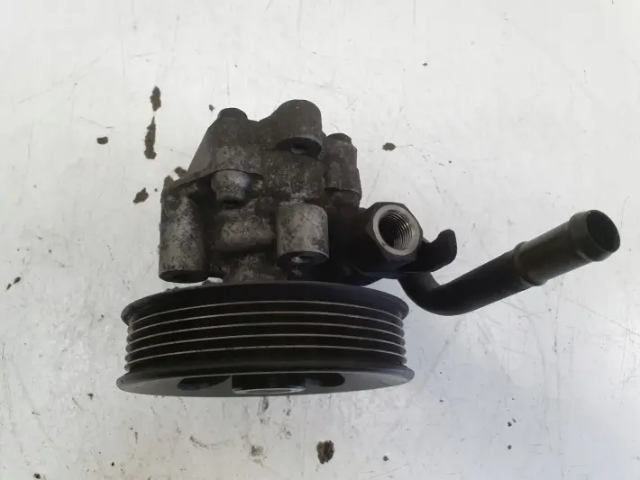 Kia Carens II 2.0 CRDI POMPA WSPOMAGANIA 0K2KC32600