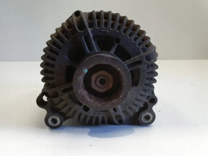 Audi A6 C6 3.0 TDI ALTERNATOR 059903015R valeo 180A