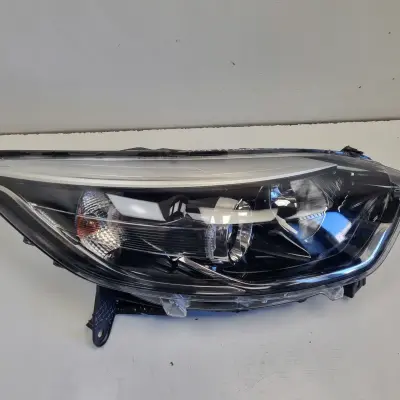 Renault Captur I 13-19r PRZEDNIA LAMPA PRAWA PRAWY PRZÓD europa 260100947R