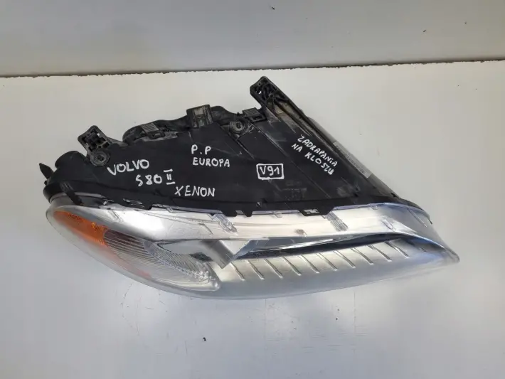 Volvo S80 II V70 III XC70 II PRZEDNIA LAMPA PRAWA PRAWY PRZÓD 31214348