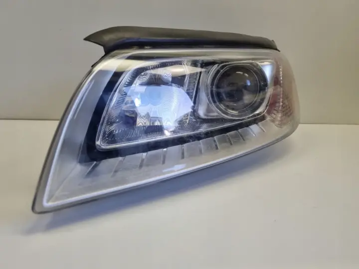 Volvo V70 III XC70 PRZEDNIA LAMPA LEWA LEWY PRZÓD XENON SKRĘTNY 31283915