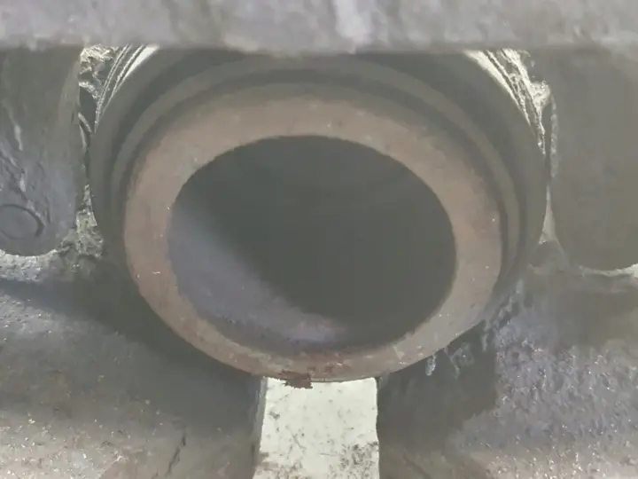 VW Transporter T5 PRAWY PRZEDNI ZACISK HAMULCOWY przód pasażera