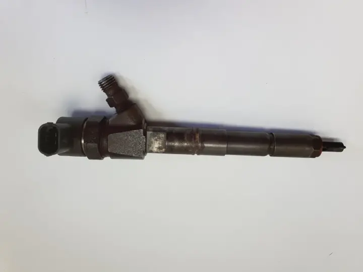 Opel Vectra C 1.9 CDTI 16V WTRYSKIWACZ wtrysk 0445110243
