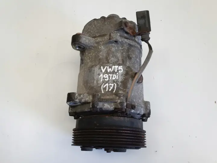 VW Transporter T5 2.0 8V SPRĘŻARKA KLIMATYZACJI pompa 7H0820803C