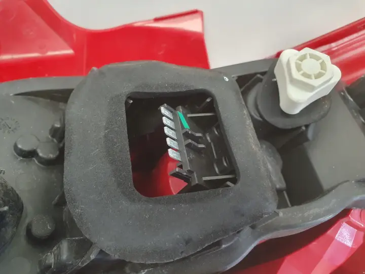 Opel Corsa D 3 drzwi TYLNA LAMPA LEWA lewy tył kierowcy anglik