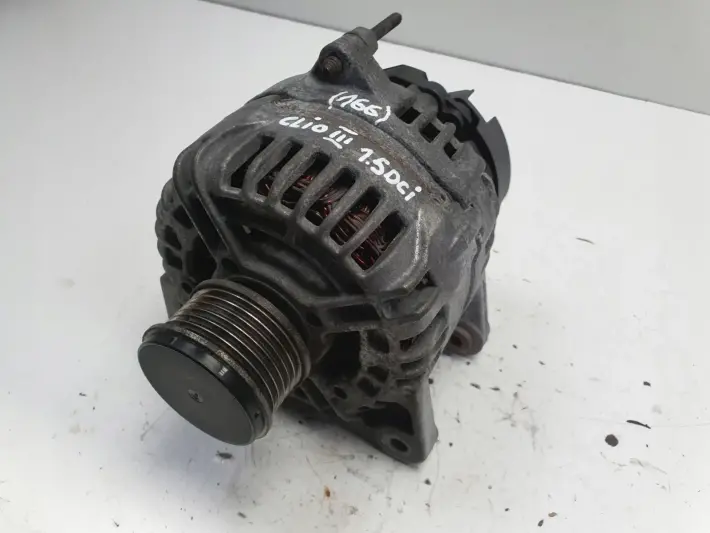 Renault Clio III 1.5 DCI ALTERNATOR bosch 0124425071