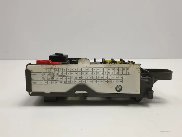 BMW X5 E70 lift 3.0 T 35i SKRZYNKA BEZPIECZNIKÓW