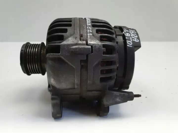 Seat Ibiza II III 1.9 TDI ALTERNATOR Bosch 028903028E 120A