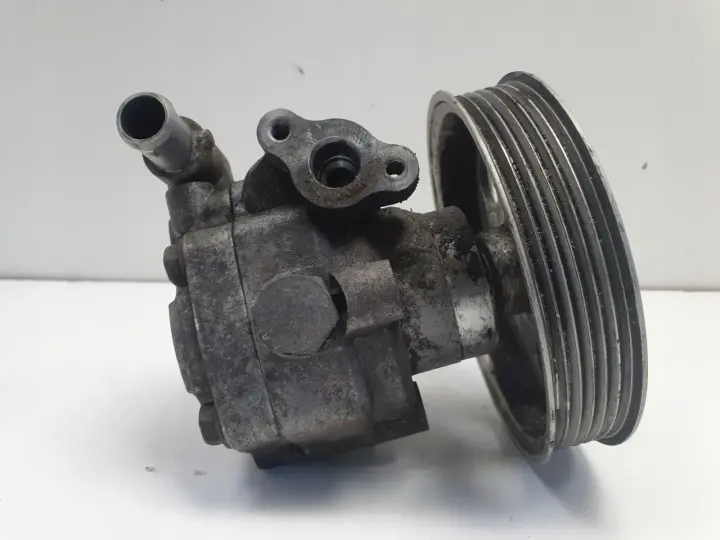 Audi A4 B8 2.0 TFSI POMPA WSPOMAGANIA 8K0145153F