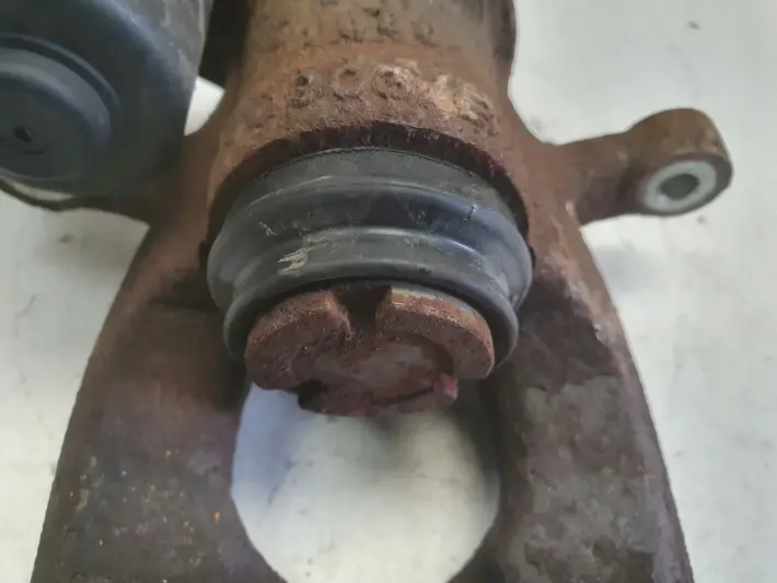 Renault Kadjar TYLNY ZACISK HAMULCOWY prawy tył PASAŻERA