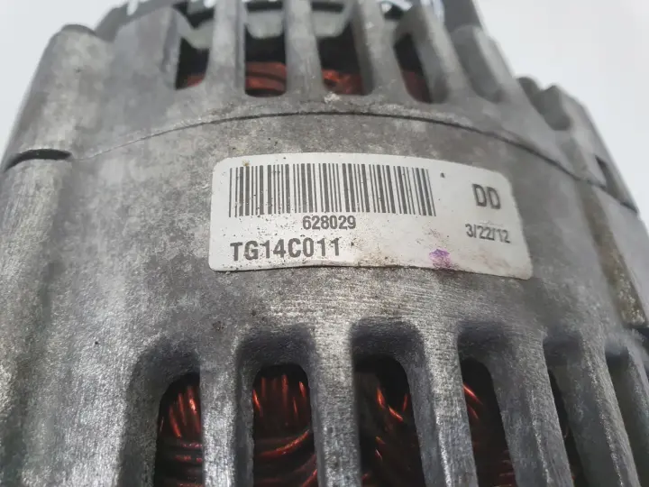 VW Touran 1.9 TDI ALTERNATOR Valeo