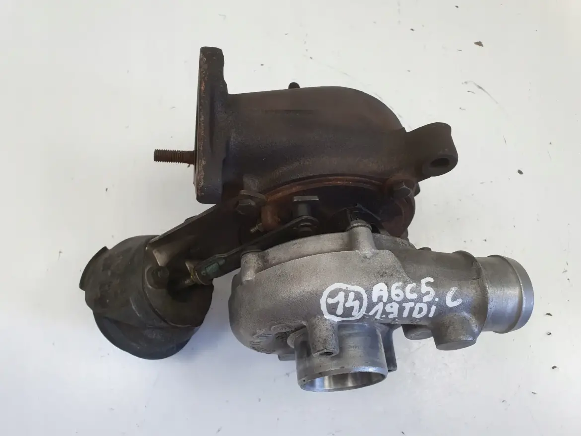 Audi A4 B5 VW Passat B5 1.9 TDI TURBOSPRĘŻARKA turbo 028145702H