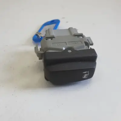 Renault Kangoo II III PRZEŁĄCZNIK WŁĄCZNIK KONTROLI TRAKCJI 251454006R