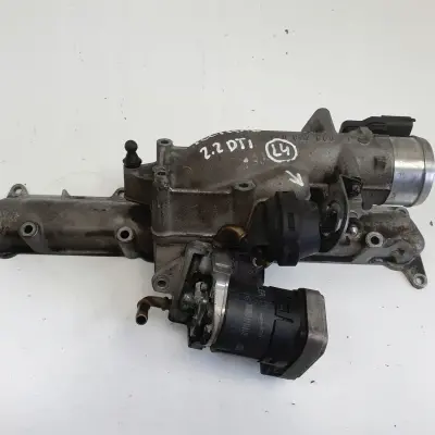 Opel Vectra C 2.2 DTI ZAWÓR EGR kolektor 00005321A8