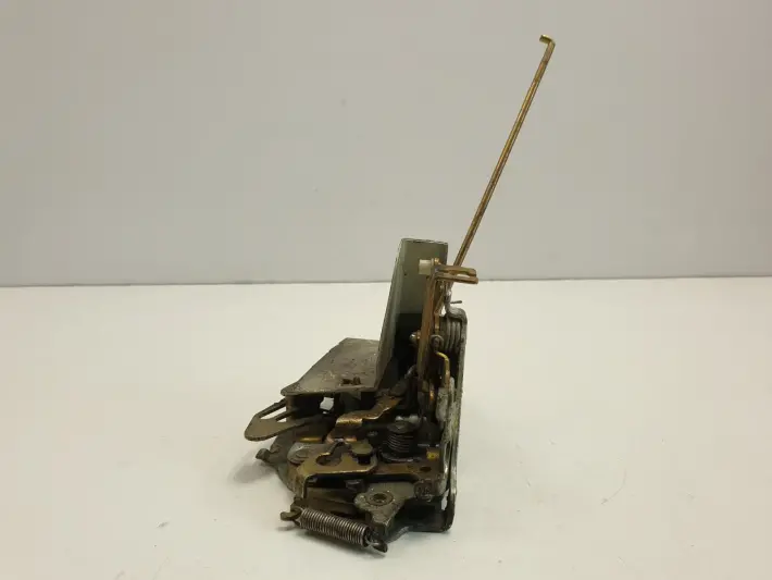 Mercedes C126 W126 COUPE SEC ZAMEK DRZWI LEWY