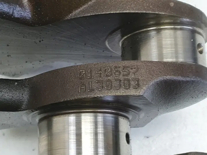 Mini Cooper R50 R53 1.6 16V WAŁ KORBOWY 04777684AA