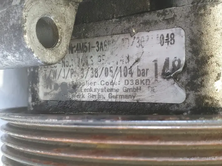 Ford Focus MK2 II 1.6 16V POMPA WSPOMAGANIA 30714048