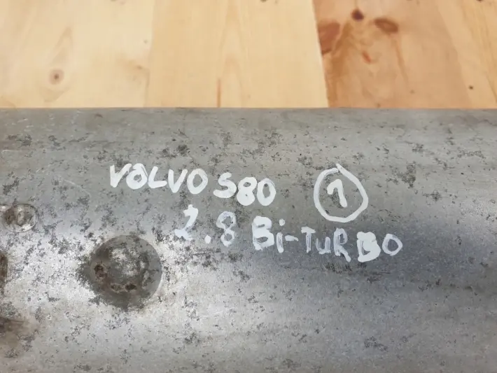 Volvo S80 2.8 T6 BITURBO BI TURBO TŁUMIK ŚRODKOWY