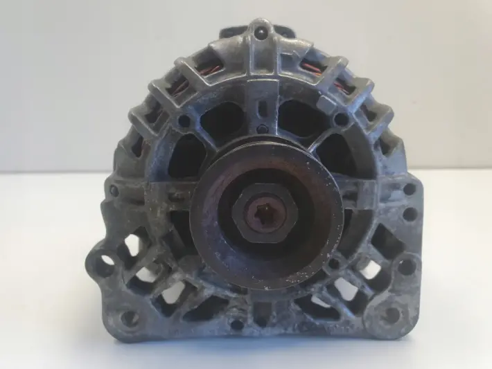 Skoda Fabia I 1.2 12V ALTERNATOR 90A 03D903025J valeo