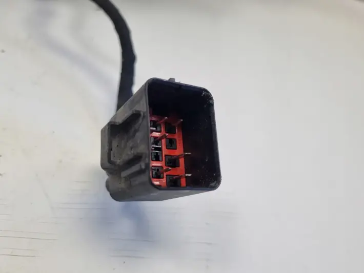 Volvo S60 II V60 10-13r PRZEDNIA LAMPA PRAWA PRAWY PRZÓD xenon 31299991