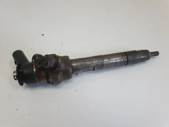 BMW E87 E90 E91 2.0 D WTRYSKIWACZ wtrysk 0445110289