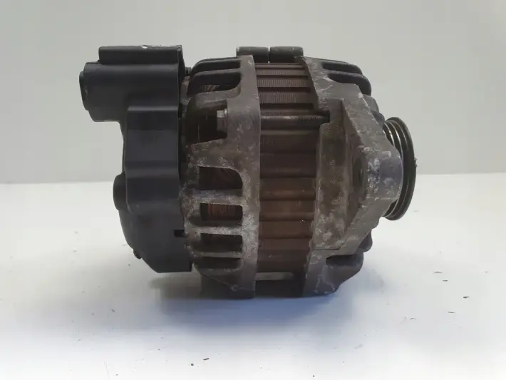 Hyundai Getz 1.4 16V ALTERNATOR 37300-22650 valeo 90A