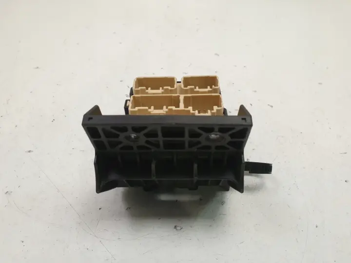 17975425ce04e1e10c404bdb31ef5aeb
