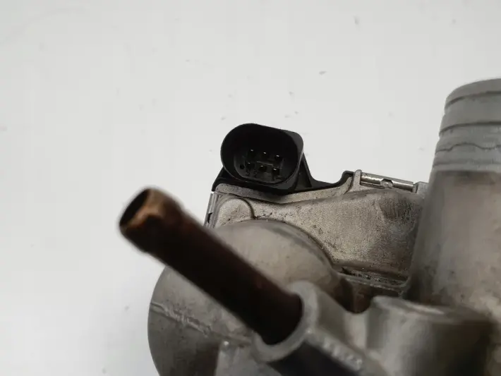 VW Lupo 1.4 16V PRZEPUSTNICA 0280750095 030133062C