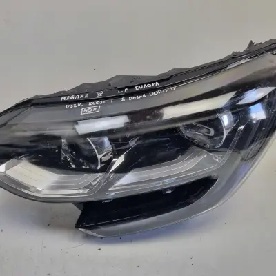Renault Megane IV PRZEDNIA LAMPA LEWA lewy przód LED EUROPA 260602792R