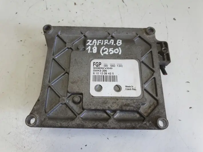 Opel Zafira B 1.8 16V STEROWNIK SILNIKA komputer 55560130