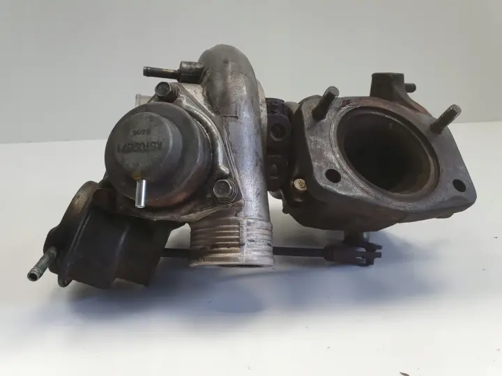 Volvo S60 V70 C70 2.4 T TURBOSPRĘŻARKA turbo 8658098
