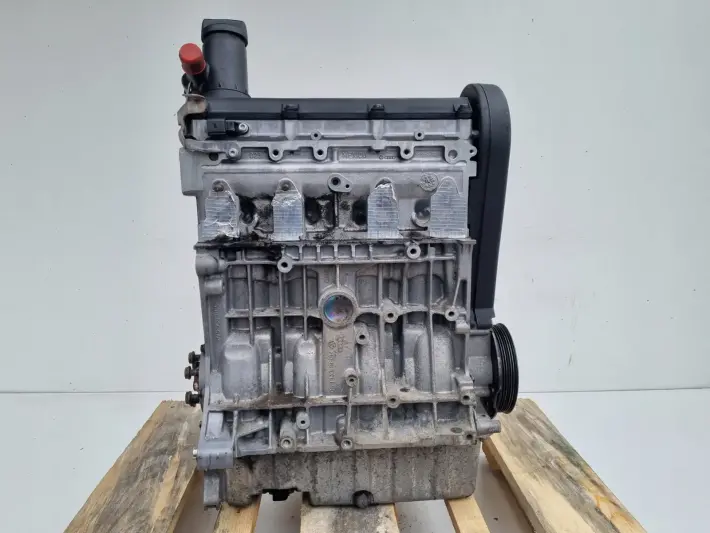 SILNIK VW Golf V VI 1.6 8V 102KM ładna kompresja BGU BSE