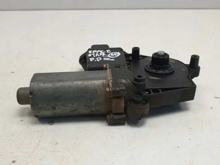 Mitsubishi Space Star SILNICZEK SZYBY Prawy przód