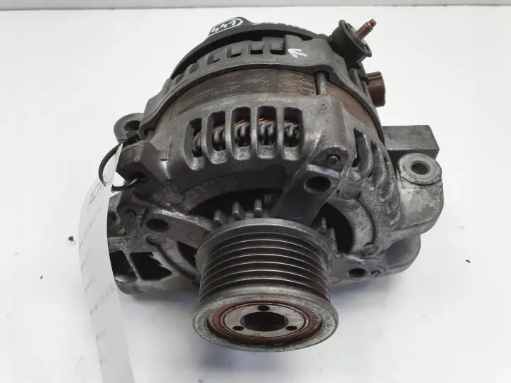 Toyota RAV4 RAV-4 III 2.2 D4D ALTERNATOR 2AD-FTV