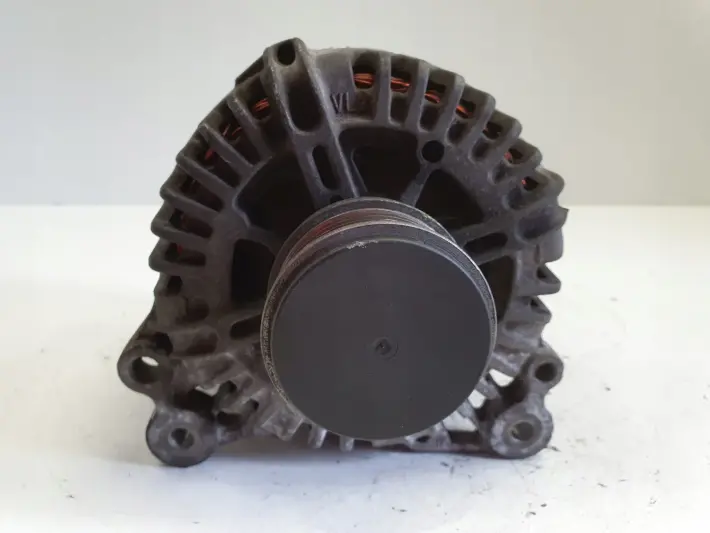 Audi A3 II 8P 2.0 TDI ALTERNATOR valeo 06F903023C 140A