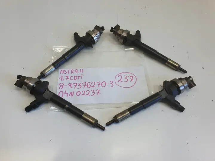 Opel Zafira B 1.7 CDTI WTRYSKIWACZ wtrysk 8-97376270-3
