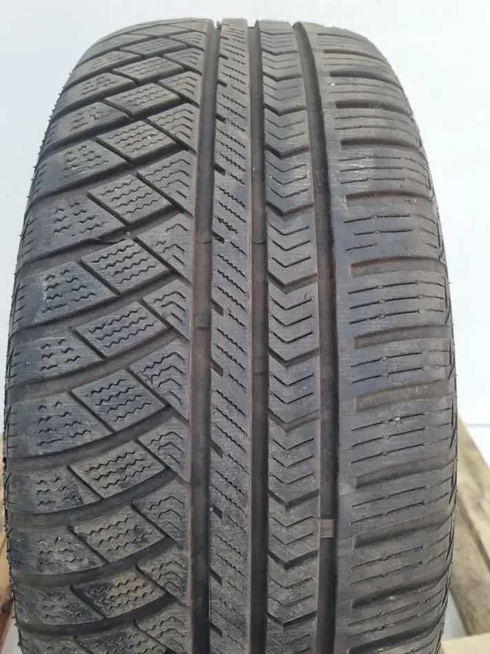 OPONA WIELOSEZONOWA całoroczna SAILUN ATREZZO 4SEASONS 205/55 R16 2024R