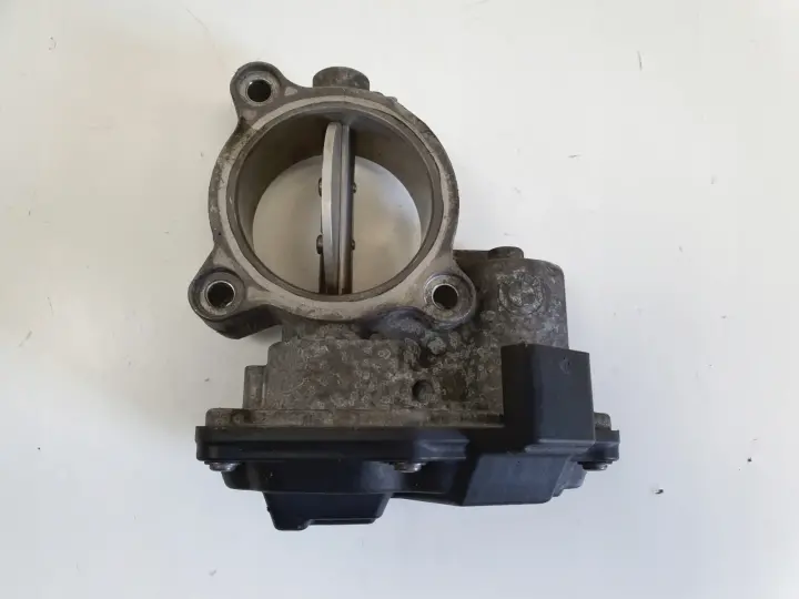 BMW F10 F11 2.0 D PRZEPUSTNICA 7810752