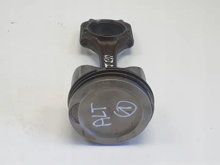 Audi A4 B6 2.0 20V ALT TŁOK KORBOWÓD BHS 06BA