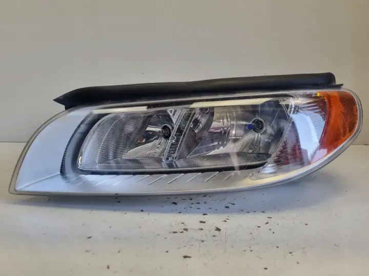 Volvo S80 II V70 III 07-13r PRZEDNIA LAMPA LEWA lewy przód EUROPA 31214351