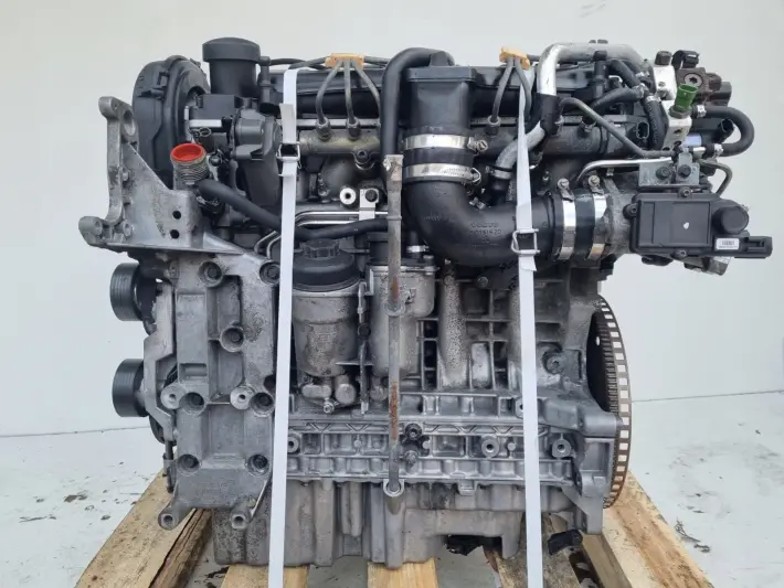 SILNIK BEZ OSPRZĘTU Volvo XC70 II 2.4 D D5 DIESEL 163KM pali D5244T D5244T5