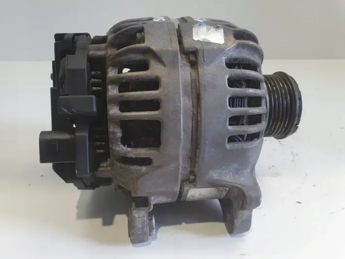 Skoda Superb I 1.9 TDI ALTERNATOR Bosch